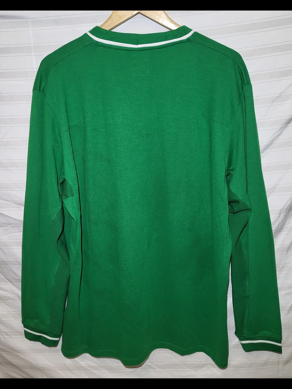 Umbro Rare 2011 New York Cosmos Green Long Sleeve Henley